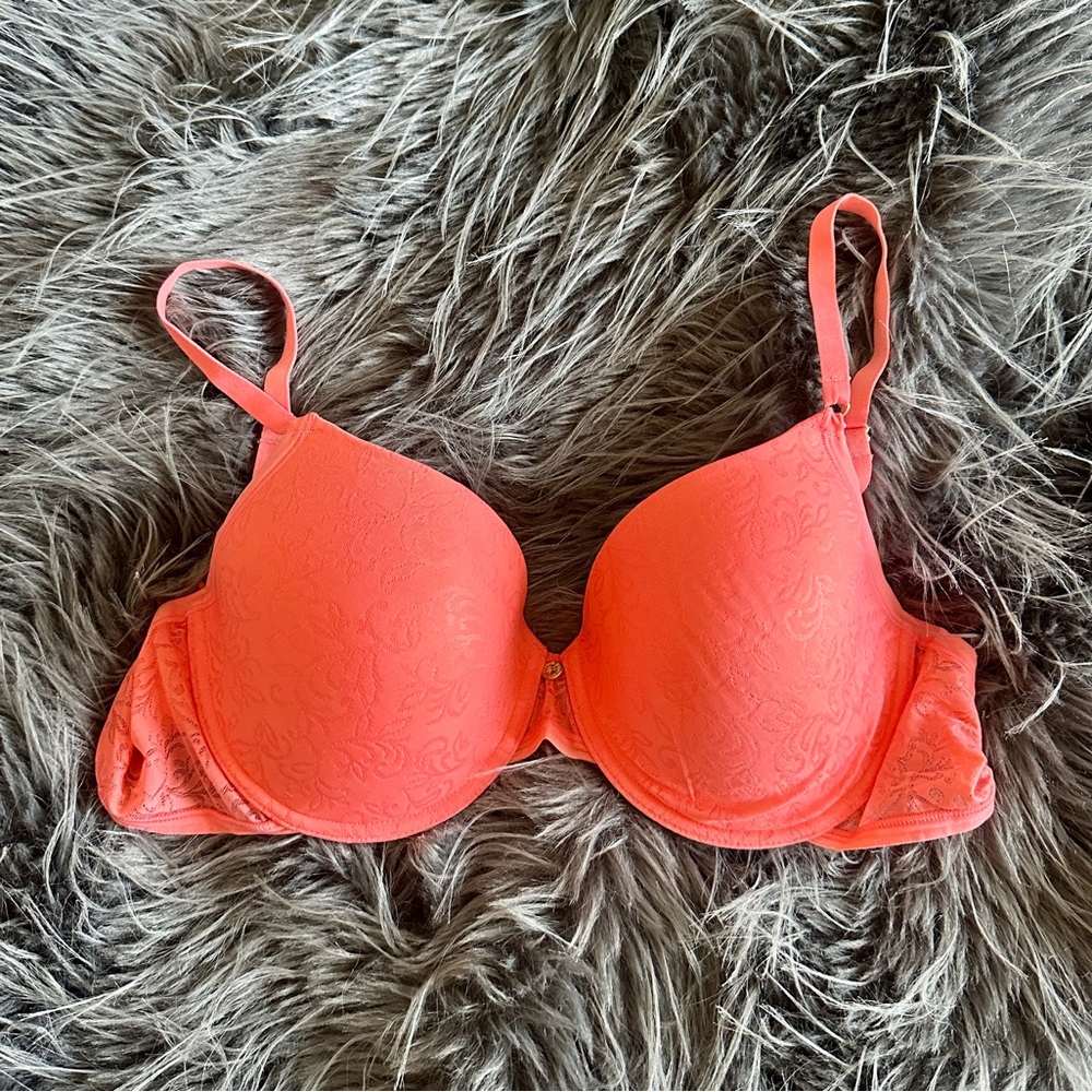 NWOT Natori Sheer Jacquard Bra 34D